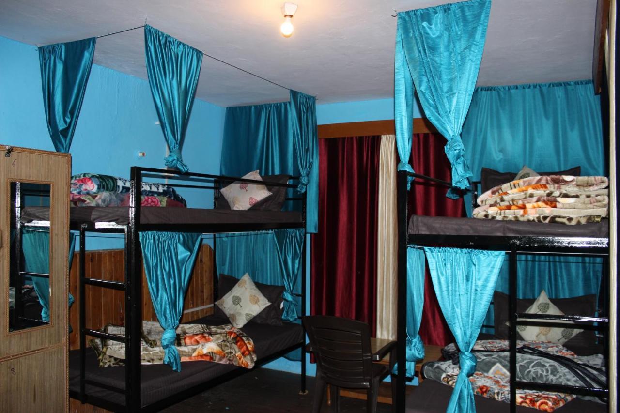 Non Stop Cafe Hostel & Stay มะนาลี ภายนอก รูปภาพ