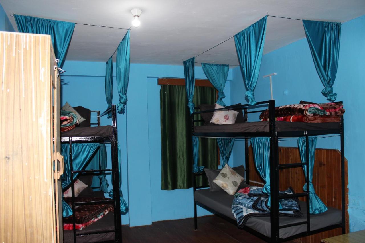 Non Stop Cafe Hostel & Stay มะนาลี ภายนอก รูปภาพ