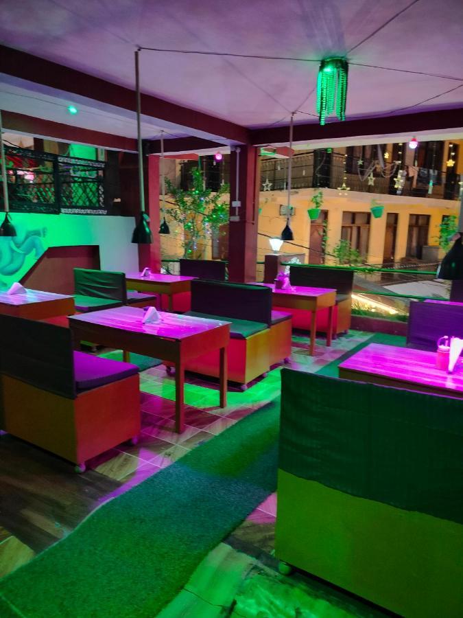 Non Stop Cafe Hostel & Stay มะนาลี ภายนอก รูปภาพ