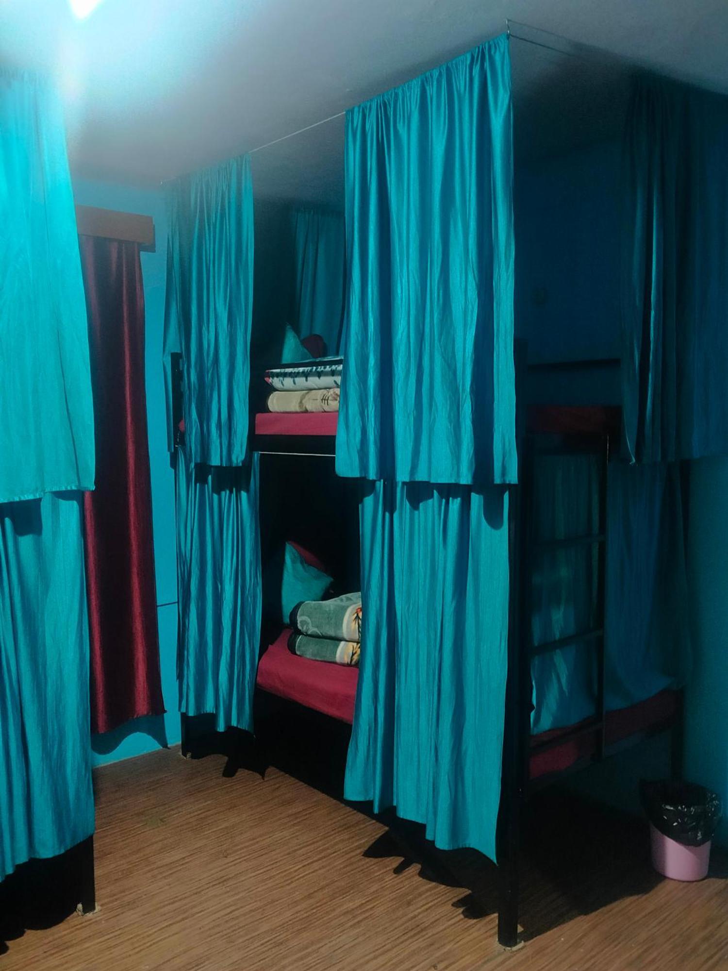 Non Stop Cafe Hostel & Stay มะนาลี ภายนอก รูปภาพ