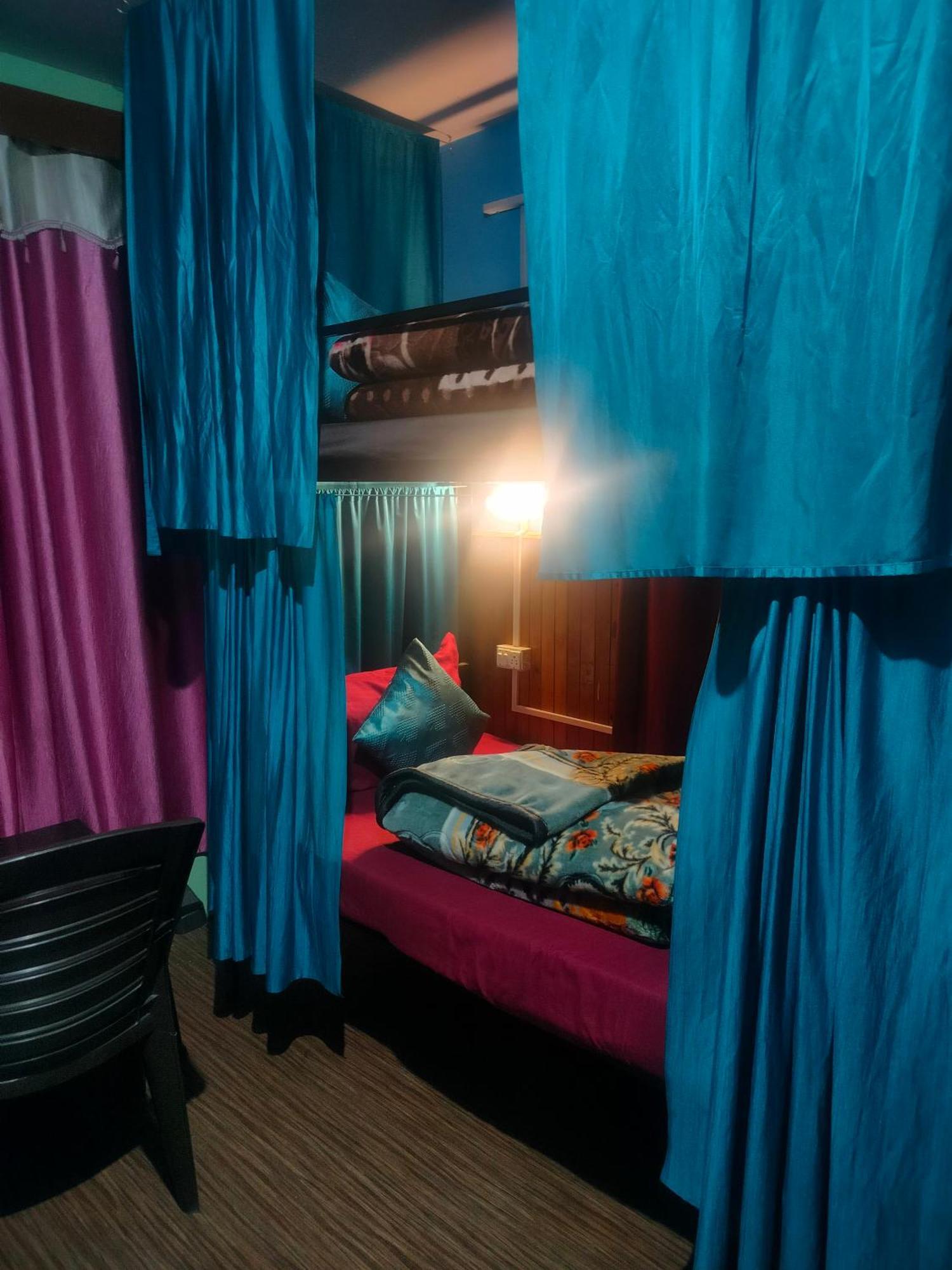 Non Stop Cafe Hostel & Stay มะนาลี ภายนอก รูปภาพ